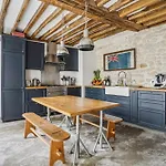 Maison Rustique En Plein Paris 17Eme